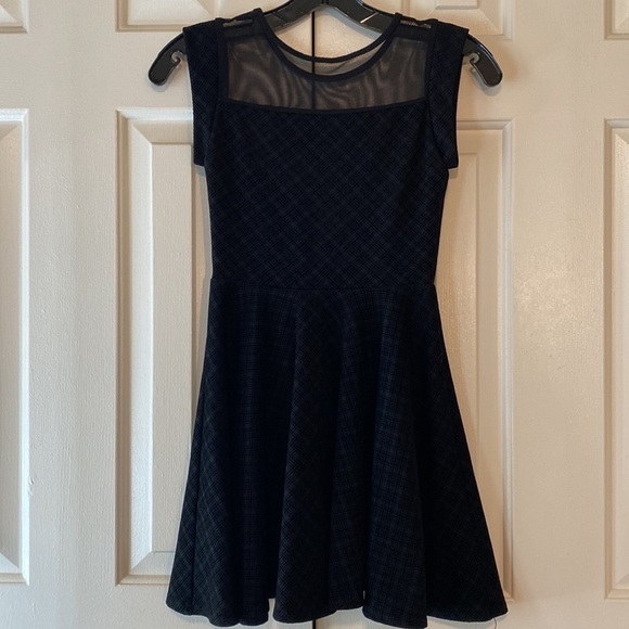 Lovely Black on Black Girls Dress Size Medium w/ Sheer Neckline- EUC - Picture 6 of 7